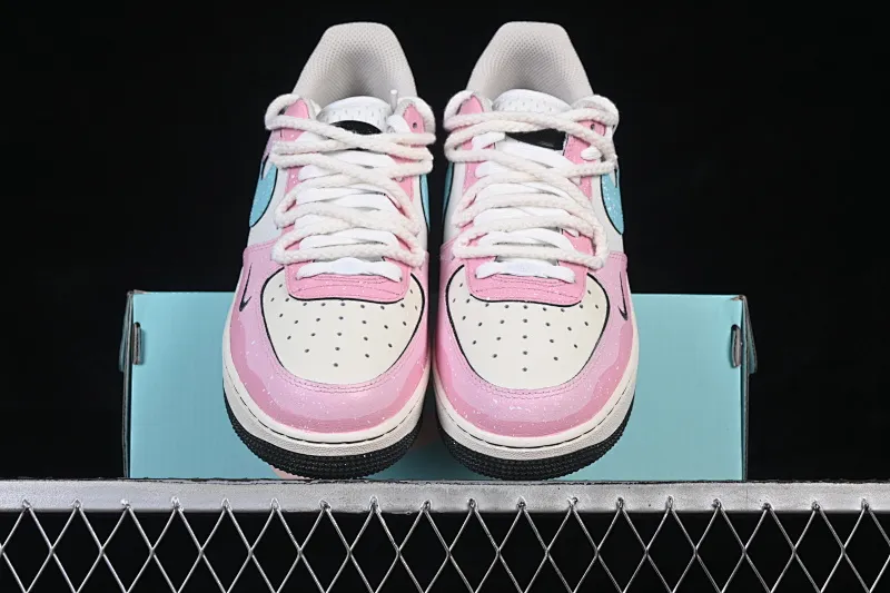 All categories Nk Air Force 1 Air Force series Nk Air Force 1 Low Air Force low-top Nike Air Force 1'07 Low "Sweetheart Cream" Hand-painted graffiti Sweetheart Cream Air Force 1 low-top casual sneakers FB1839-919